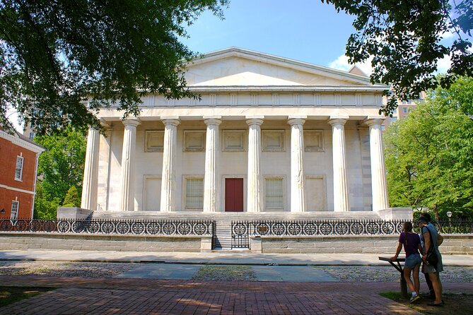 Explore Philadelphia: Founding Fathers Walking Tour - Admission to Historical Sights