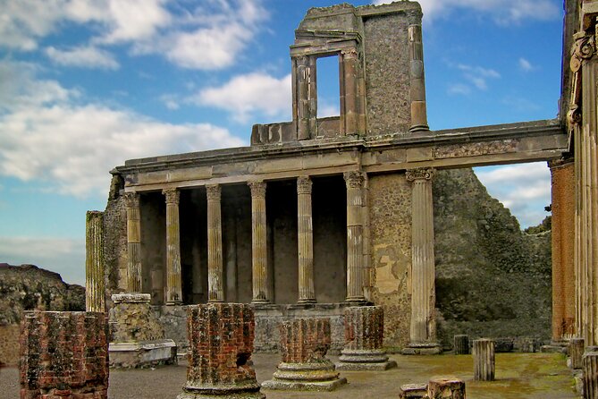 Explore Pompeii and Mount Vesuvius on a Private Full-Day Tour - Itinerary Details