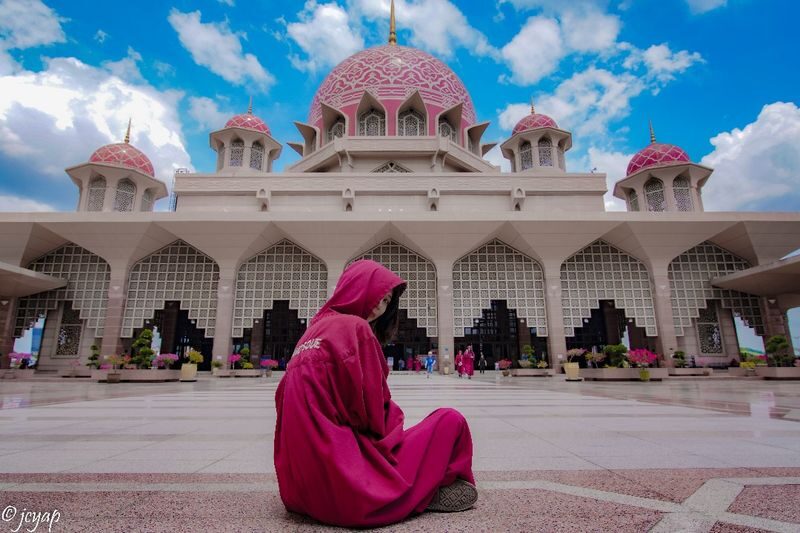 Explore Putrajaya Pink Mosque and Blue Mosque Shah Alam - Starting in Kuala Lumpur at 8:30 am