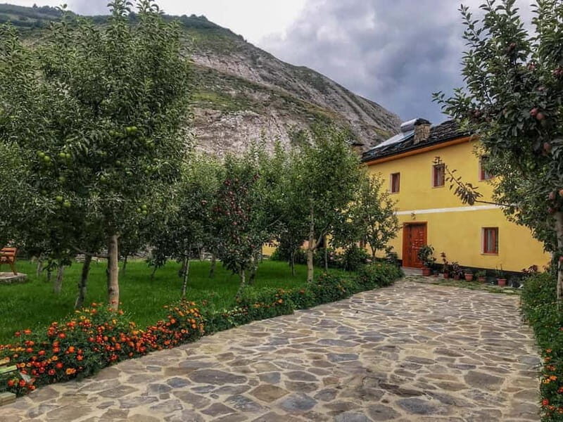 Explore Rabdisht: Guided Tour of the Stone Village - Good To Know