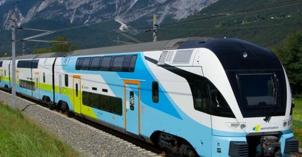 Explore Salzburg With Easy Train Transfer To/From Vienna - Real-Time Train Departure and Arrival