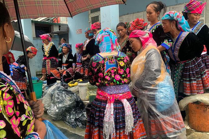 Explore San Thang Local Market-Day, Caves and the Hmong Village - Common Questions