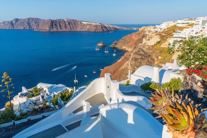 Explore Santorini With a Local Private Driver - Positive Reviews of Tour Guides