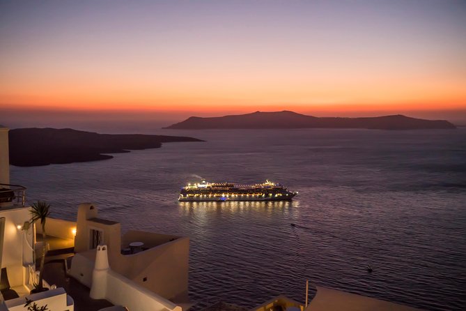 Explore Santorini With a Local Private Driver - Tourists Appreciation of the Tour Guides Knowledge