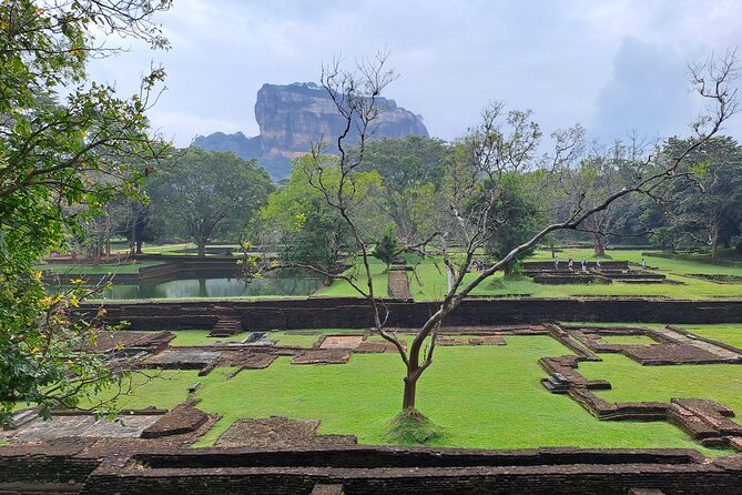 Explore Sigiriya Rock Fortress With a Guide - Meeting Point and Time