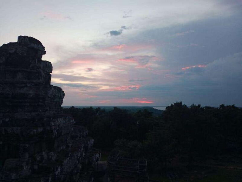 Explore some hidden gems of temples with sunset - Good To Know
