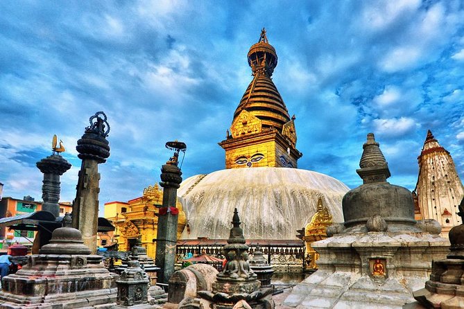 Explore Swayambhunath Stupa, Pashupatinath Temple and Bhaktapur Durbar Square - Exploring Bhaktapur Durbar Square