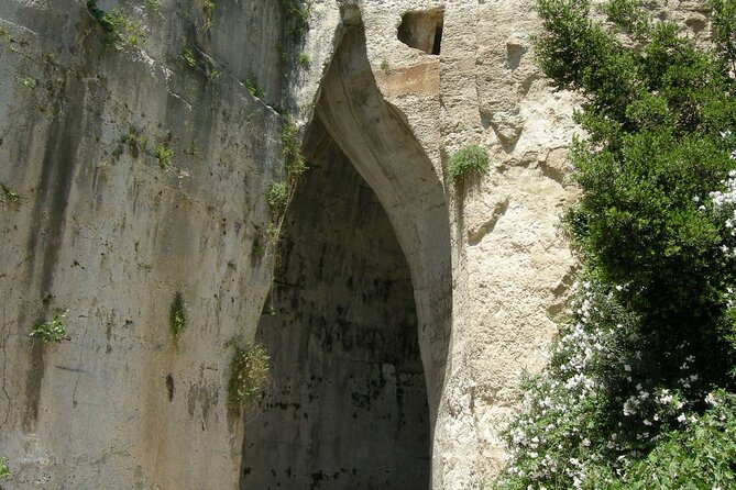 Explore Syracuse and Its Archaeological Park From Taormina - Tour Highlights