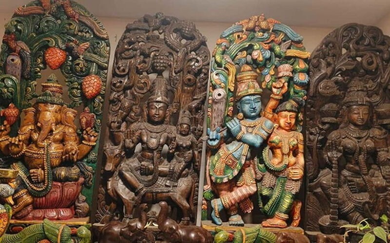 Explore Thanjavur Art: Painting, Dolls, Bronze Making - The Sum Up  