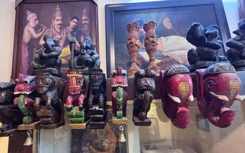 Explore Thanjavur Art: Painting, Dolls, Bronze Making - FAQ  