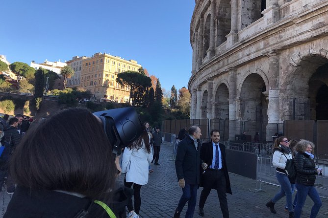 Explore the Ancient Rome With the Virtual Reality Goggles - Access to VR App and Goggles