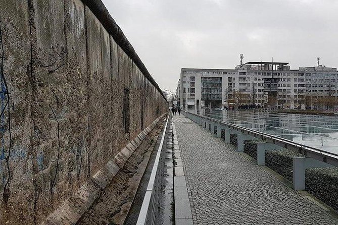 Explore The Berlin Wall: Cold War Berlin and Behind the Berlin Wall - Tour Highlights