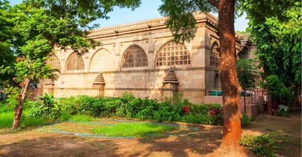 Explore the Best of Ahmedabad by Car (Guided Full Day Tour) - The Sum Up