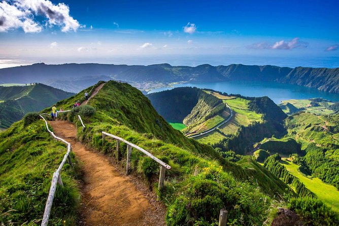 Explore the Breathtaking Nature of São Miguel Island on Private Tour - Stunning Landscapes and Scenic Views