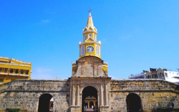 Explore the City: Discover and Live Urban Magic - Historical Gems Revealed