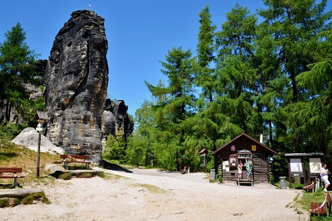 Explore The Elbe Sandstone Mountains in Czech Republic - Unique Rock Formations and Landmarks