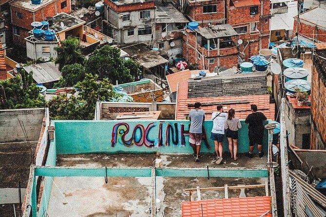 Explore the History and Culture of Favela Da Rocinha - Architectural Evolution in Favela Da Rocinha