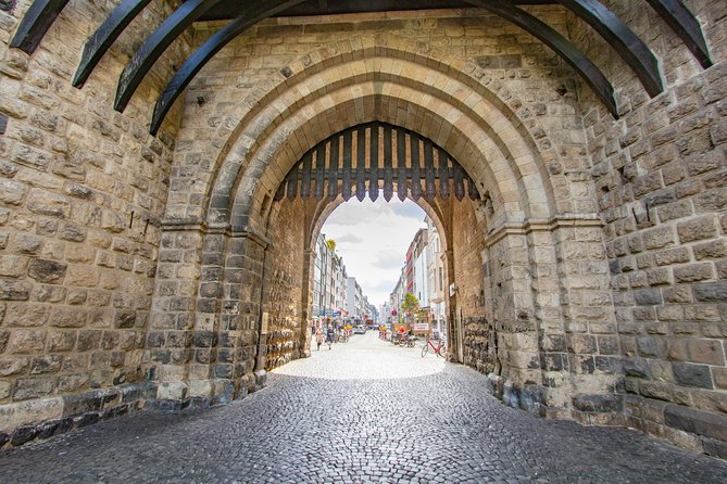 Explore the Instaworthy Spots of Cologne With a Local - Language Options