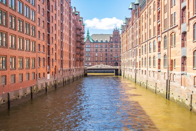 Explore the Instaworthy Spots of Hamburg With a Local - Common Questions