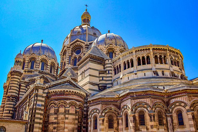 Explore the Instaworthy Spots of Marseille With a Local - Le Panier: A Quaint and Colorful Neighborhood