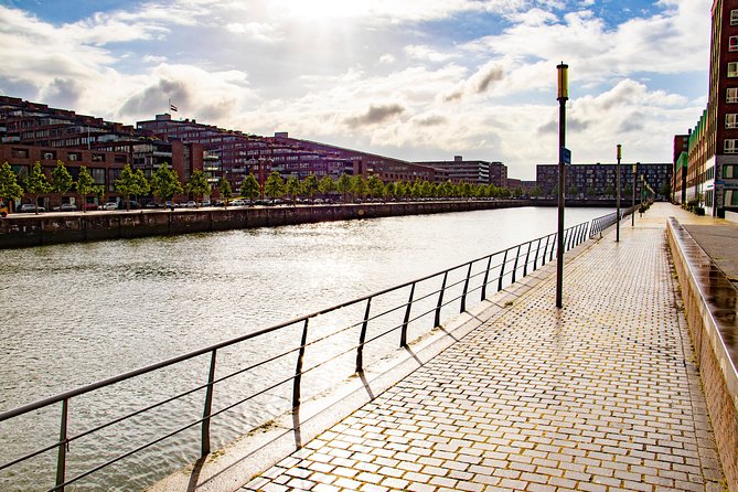 Explore the Instaworthy Spots of Rotterdam With a Local - Duration