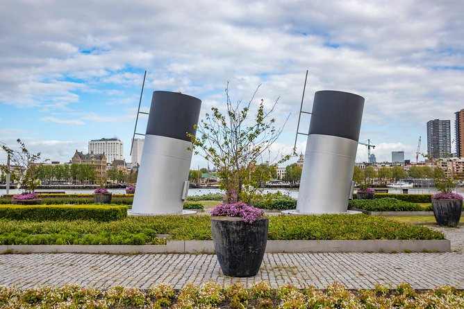 Explore the Instaworthy Spots of Rotterdam With a Local - Personal Expenses and Food Options