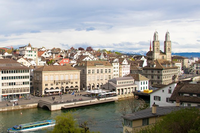 Explore the Instaworthy Spots of Zurich With a Local - Ideal for Instagram Enthusiasts