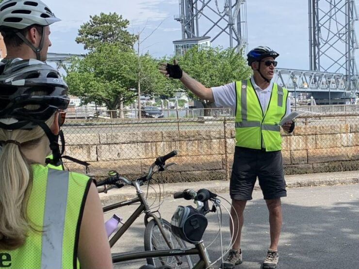 Explore the Islands & Harbor Guided Bike Tour 2-2.5 Hrs. - Tour Details