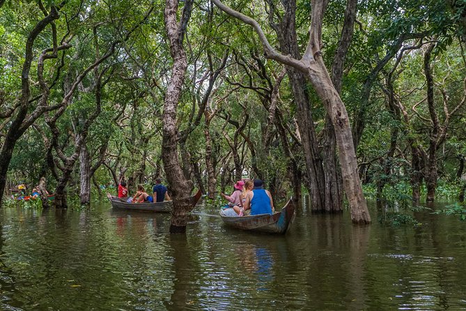 Explore The Kampong Pluk Floating Village - Health and Safety Considerations
