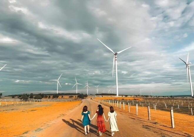 Explore the Mui Ne Sand Dunes at Sunset on a Day Trip - Transportation Details