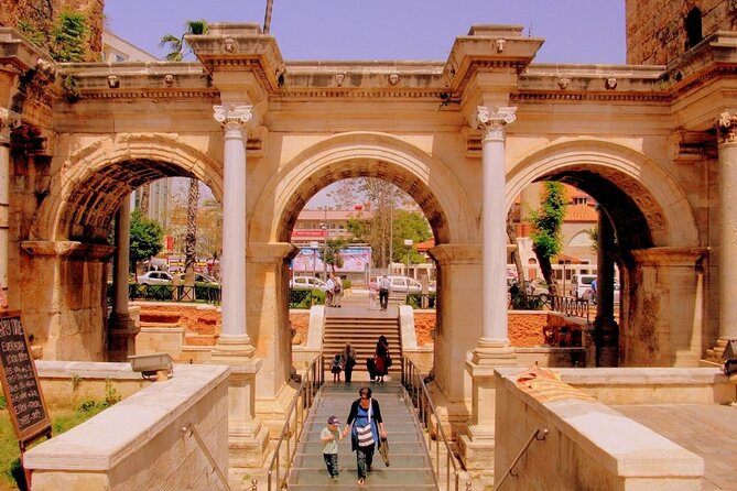 Explore The Old Town With Local Taste - Immersive Cultural Experiences