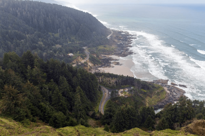 Explore the Oregon Coast: Scenic Driving Tour - Starting the Tour in Florence