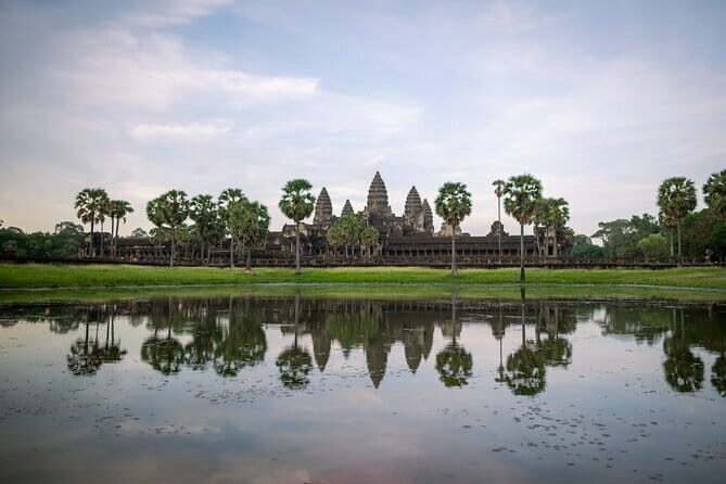 Explore the real Siem Reap Cambodia with a local guide - Authenticity and Personal Touches