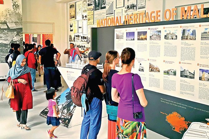 Explore the Wonders of Kuala Lumpur -Twin Towers,National Museum,Royal Museum - Reviews