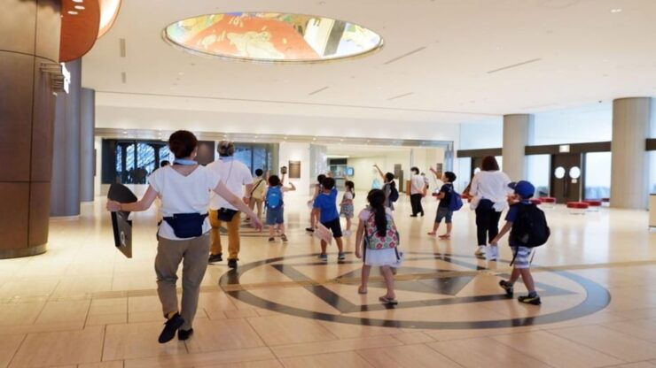 Explore Tokyo Metropolitan Theatre Tour (English Korean) - Languages Offered