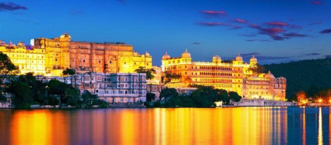 Explore Udaipur: a Full Day Private City Tour With Boat Ride - Included Experiences