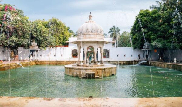 Explore Udaipur: a Full Day Private City Tour With Boat Ride - Important Information