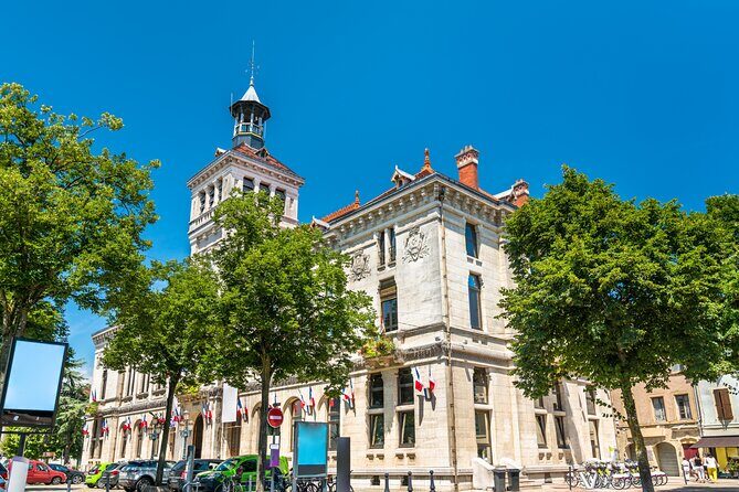 Explore Valence in 60 minutes with a Local - Good To Know