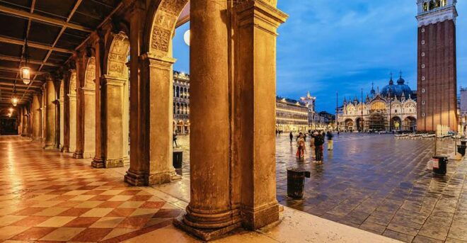 Explore Venices Ghostly Lore - Immersion in Venices Supernatural Side