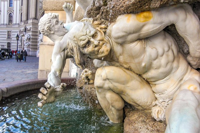 Explore Vienna in 1 Hour With a Local - Background