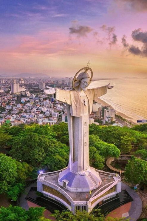 Explore Vung Tau Beach on a Private Day Tour - Tour Pricing and Cancellation