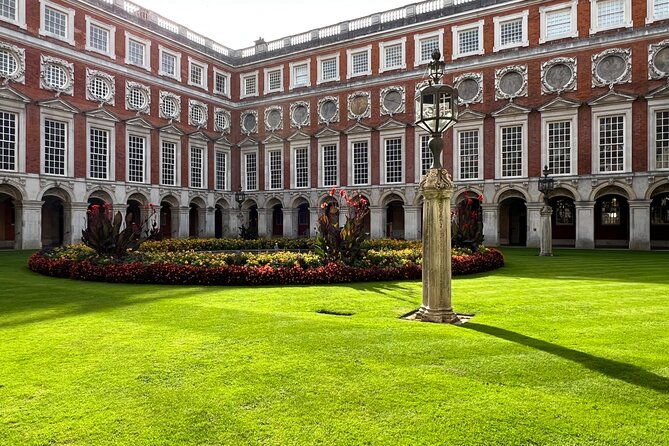 Explore Windsor Castle and Hampton Court Palace - Taking in Tudor History at Hampton Court Palace