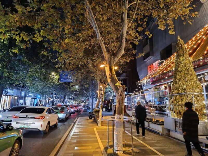 Explore youth gathering spots (incl. 7 Chengdu snacks) - Why This Tour Works Well