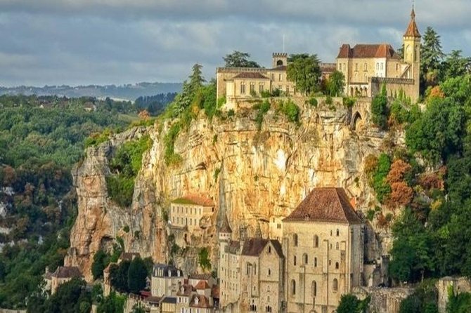 Exploreo Offers a Private Half-Day Tour to Rocamadour. - Meeting and Pickup