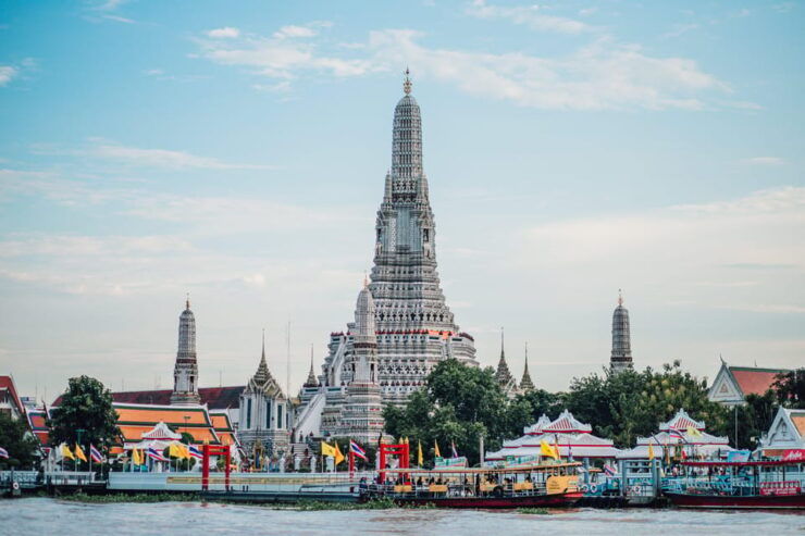 Exploring Bangkok by Local Transfers and Walking Tour - Key Points