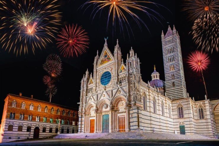 Exploring Christmas Charms of Siena – Walking Tour - Giardini Pubblici Festive Display
