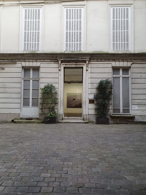 Exploring Contemporary Art Galleries - Exploring the Creative Process Behind the Artwork