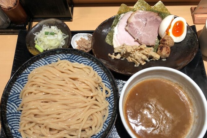 Exploring Everyday Life in Downtown Tokyo Walking With Shiba-Inu - Nightlife and Entertainment in Downtown Tokyo