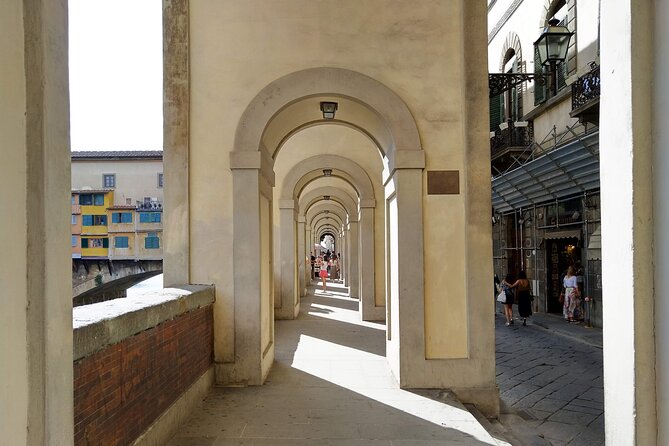 Exploring Florence and Its Ancient and Artistic Squares. - Piazza Pitti: Where Elegance and History Collide