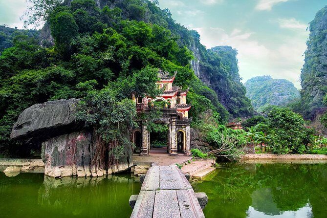 Exploring Hoa Lu - Tam Coc in Ninh Binh - Full Day - Introduction to the Tour Experience